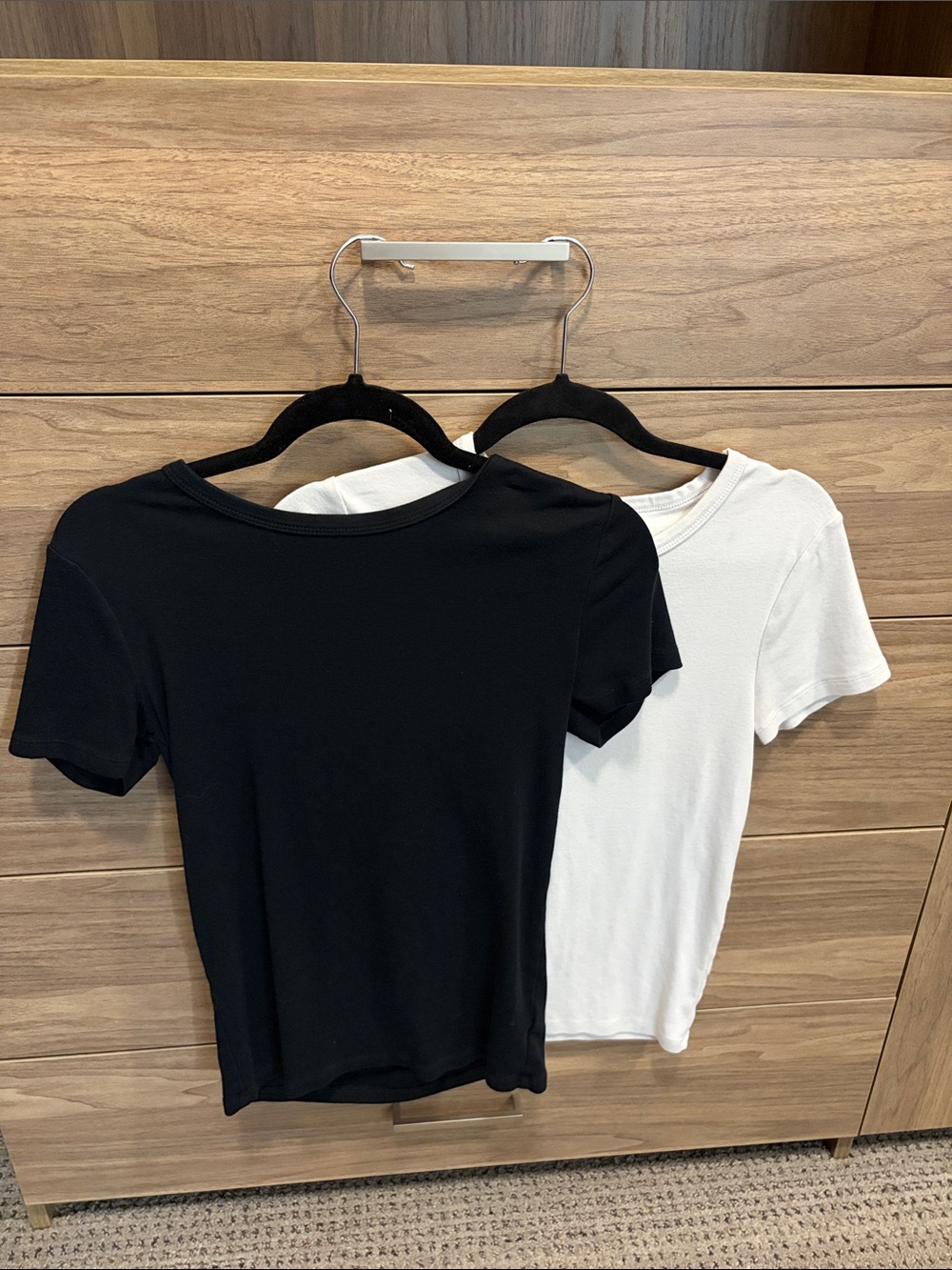 GAP Short Sleeve Crew Tee Set in Black & White